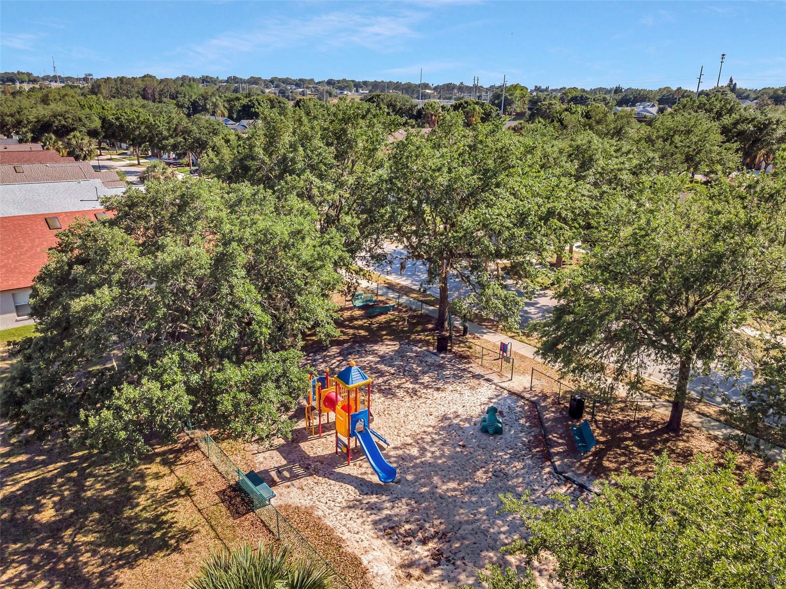 ORANGE TREE - Residential