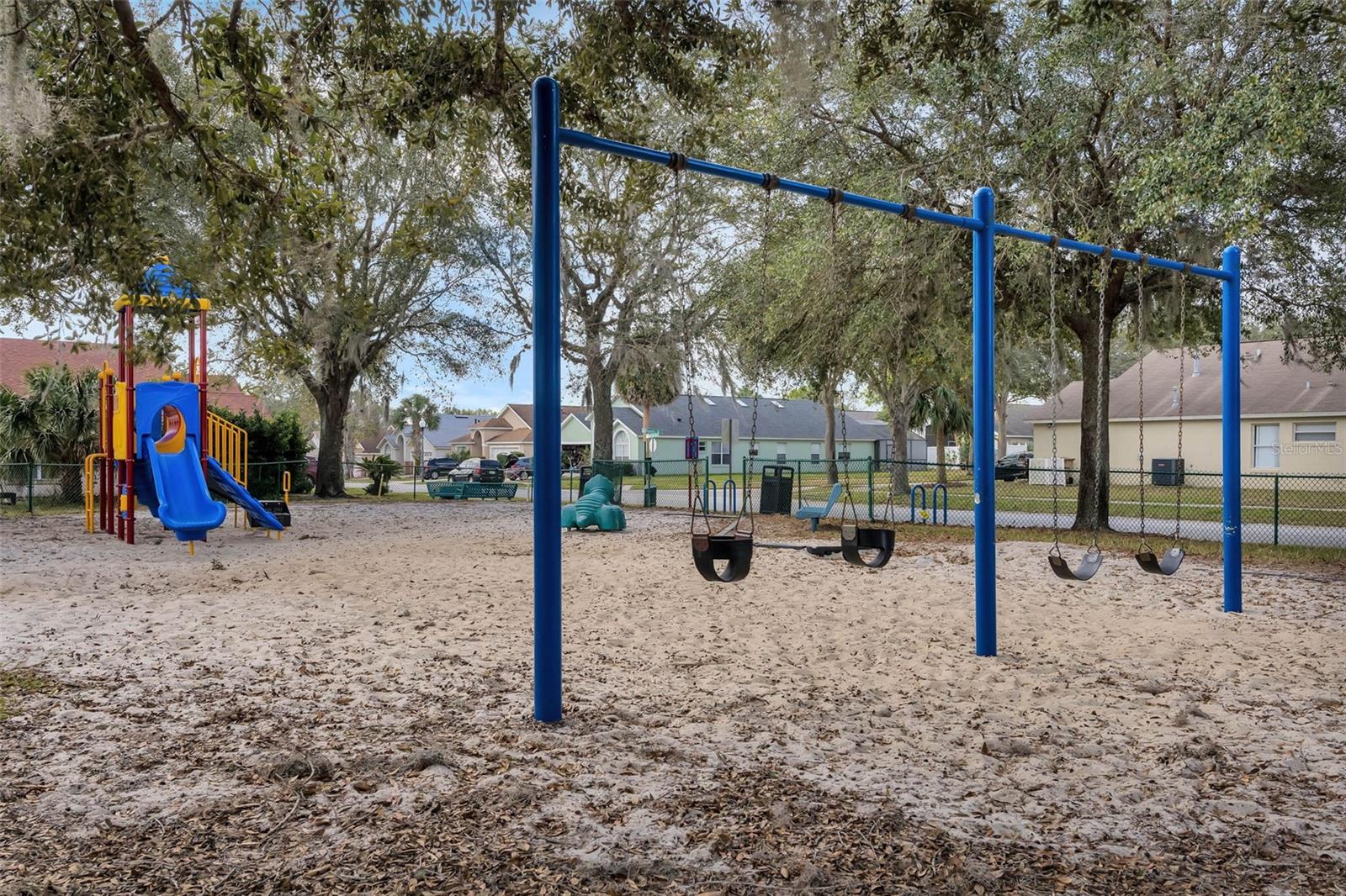 ORANGE TREE - Residential