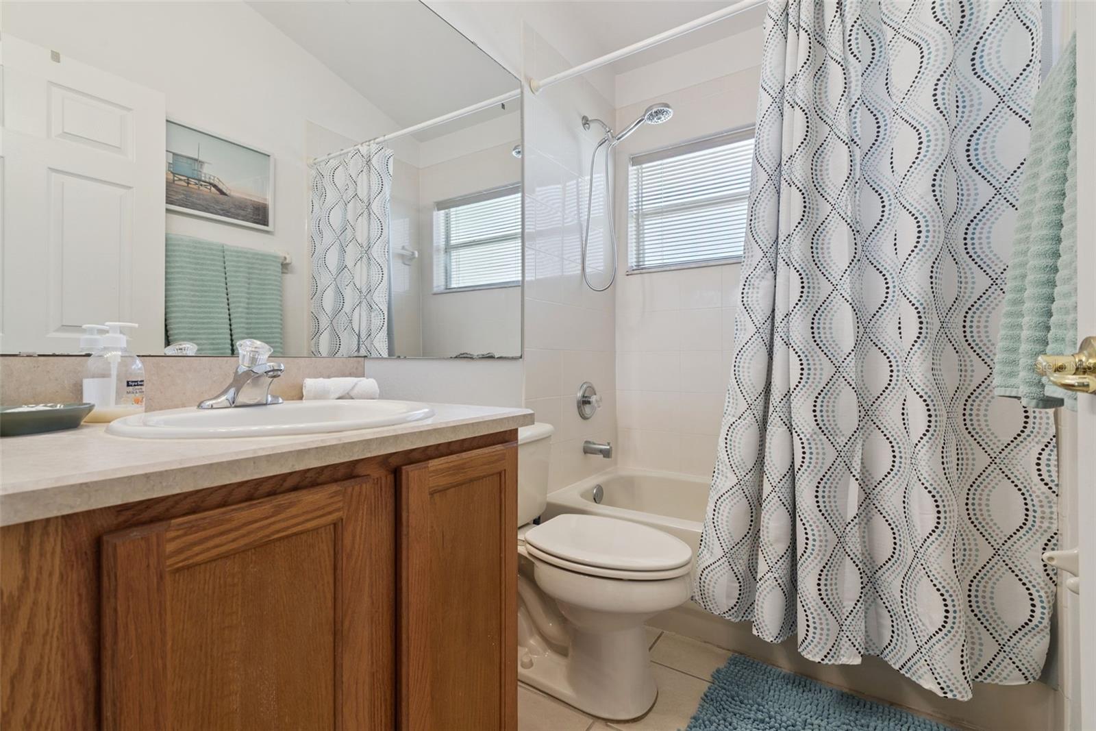 ORANGE TREE - Residential