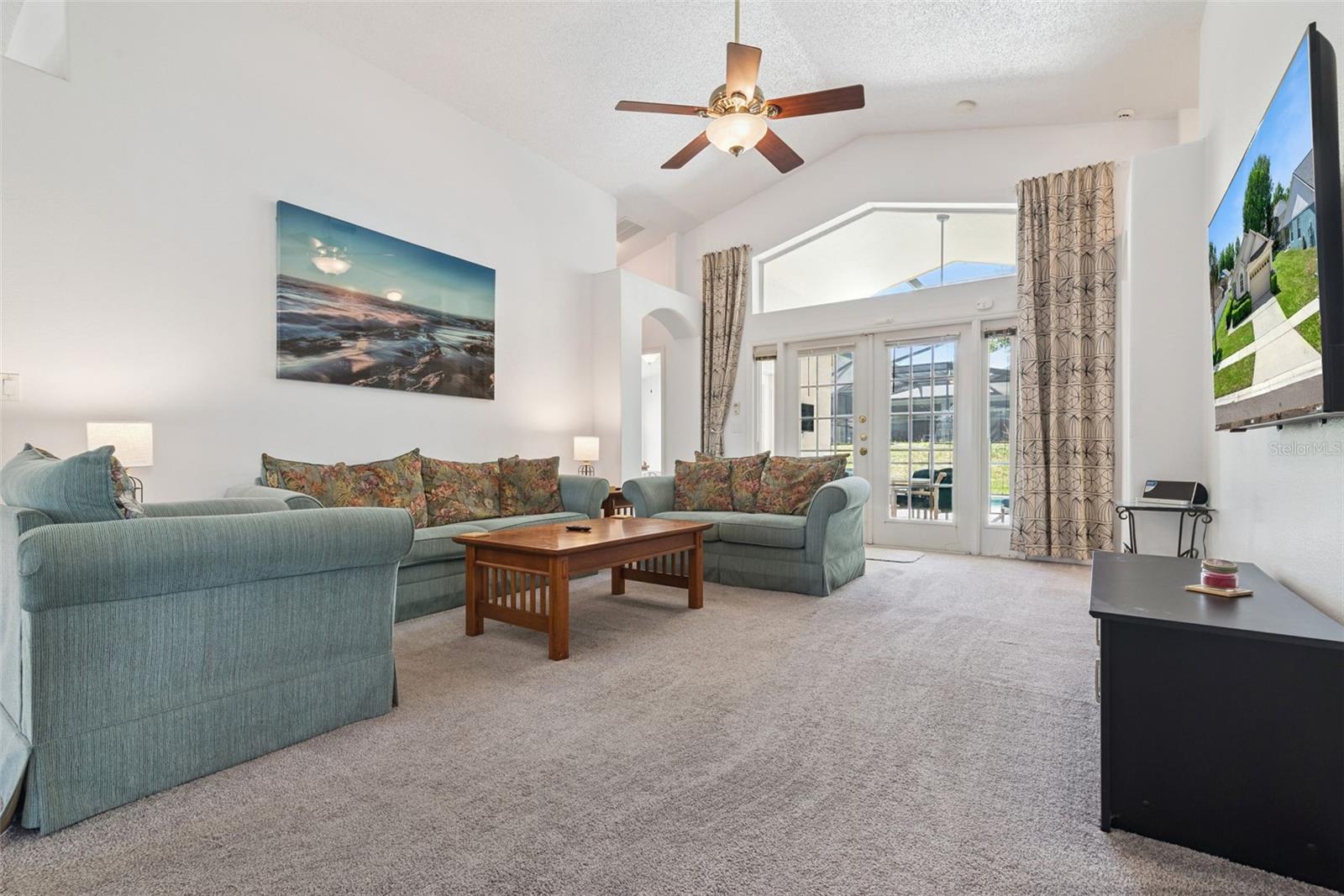 ORANGE TREE - Residential