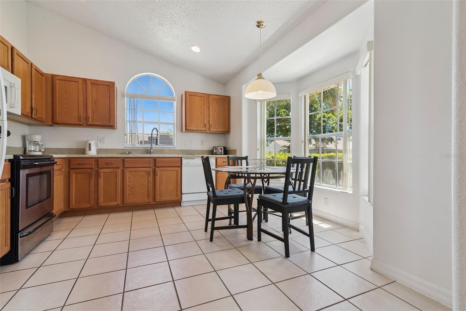 ORANGE TREE - Residential