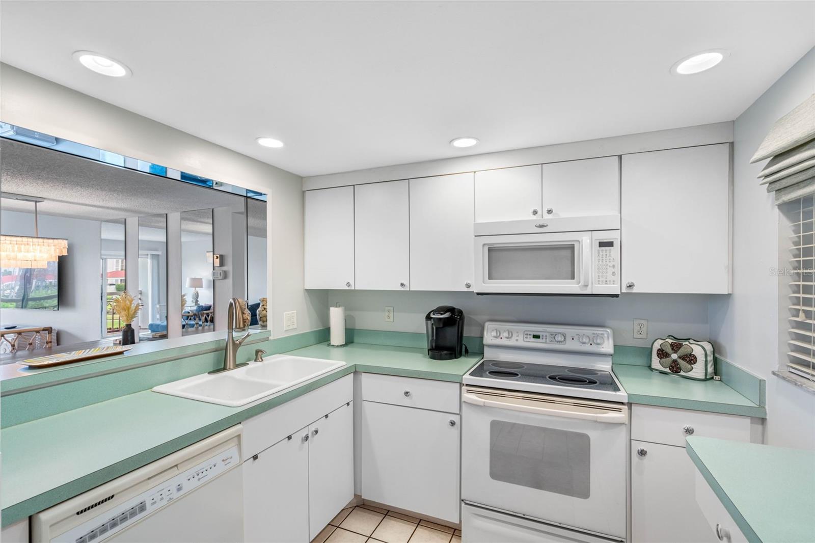 SANTA MARIA CONDO SAILBOAT - Residential