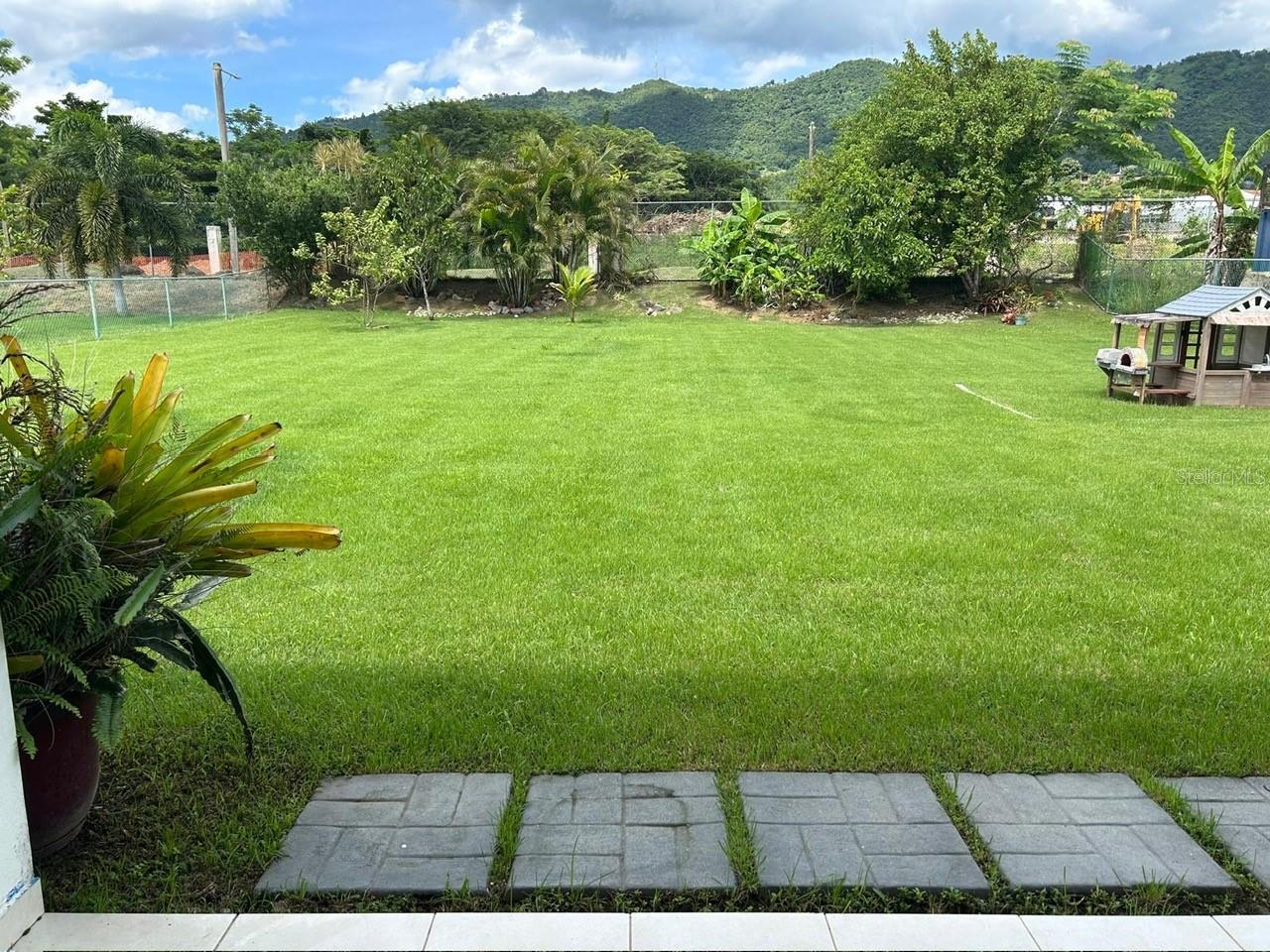 LOS SUENOS EN CIUDAD JARDIN GURABO - Residential