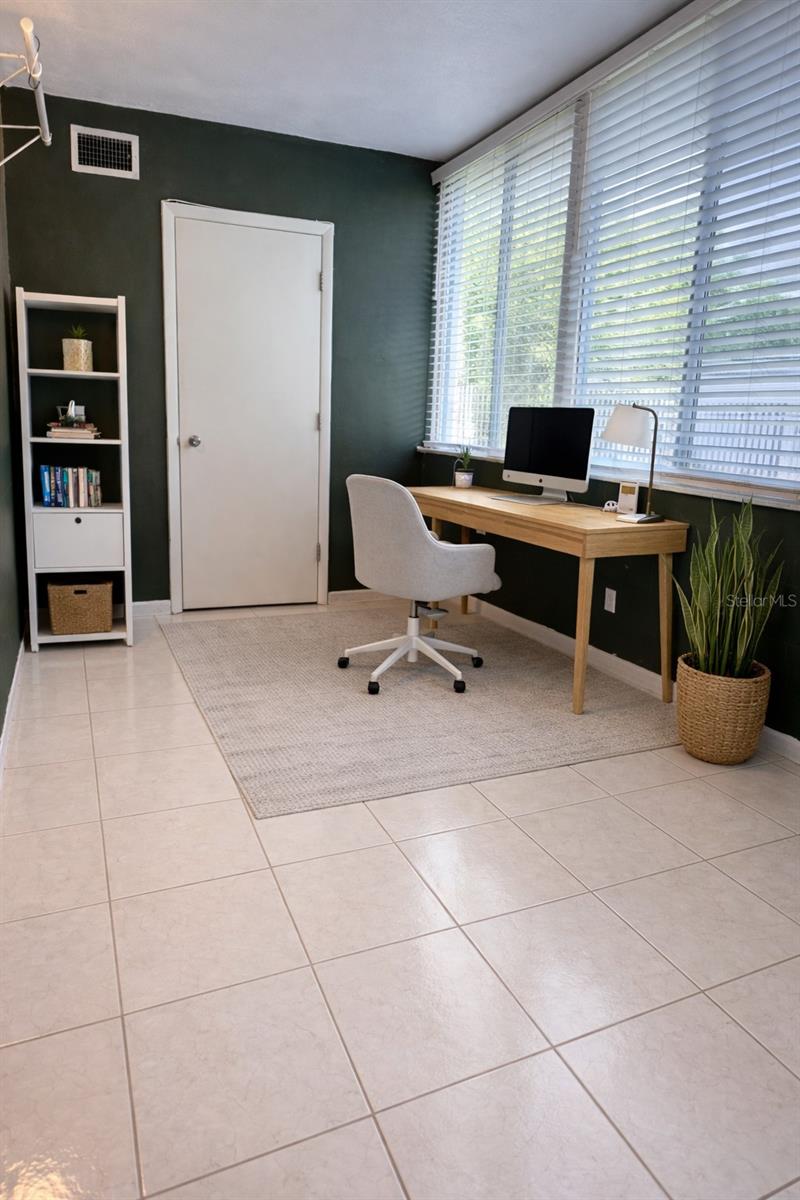 WINSTON GATEWAY ASSOC INC CONDO - Residential