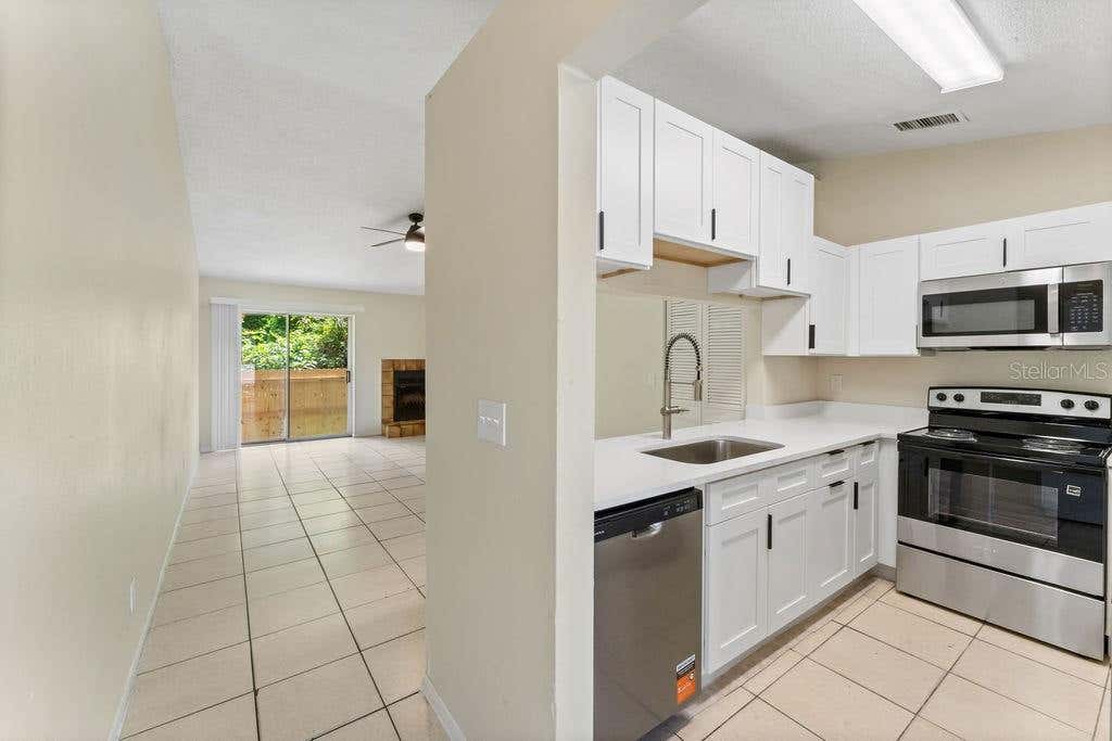 Photo of 918 Otto Villa Place #9, Tampa, FL 33612 (MLS # TB8534411)