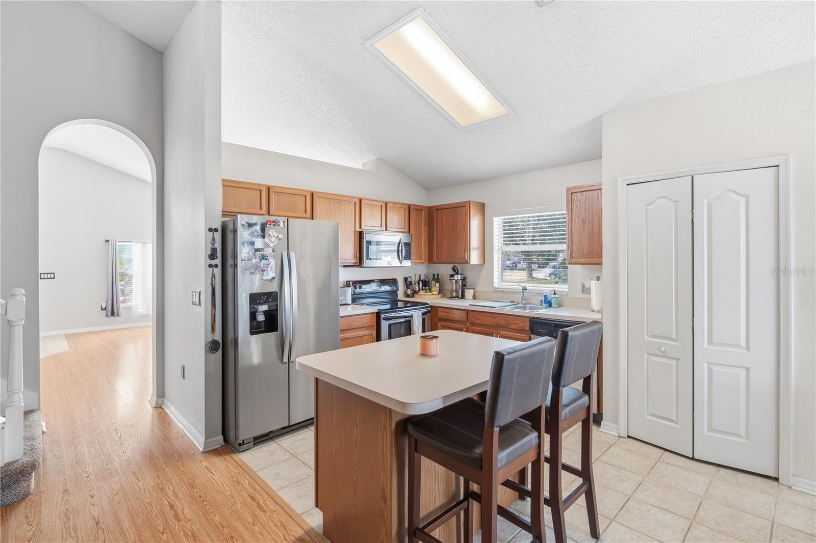 ANDOVER CAY PH 02 48/19 - Residential