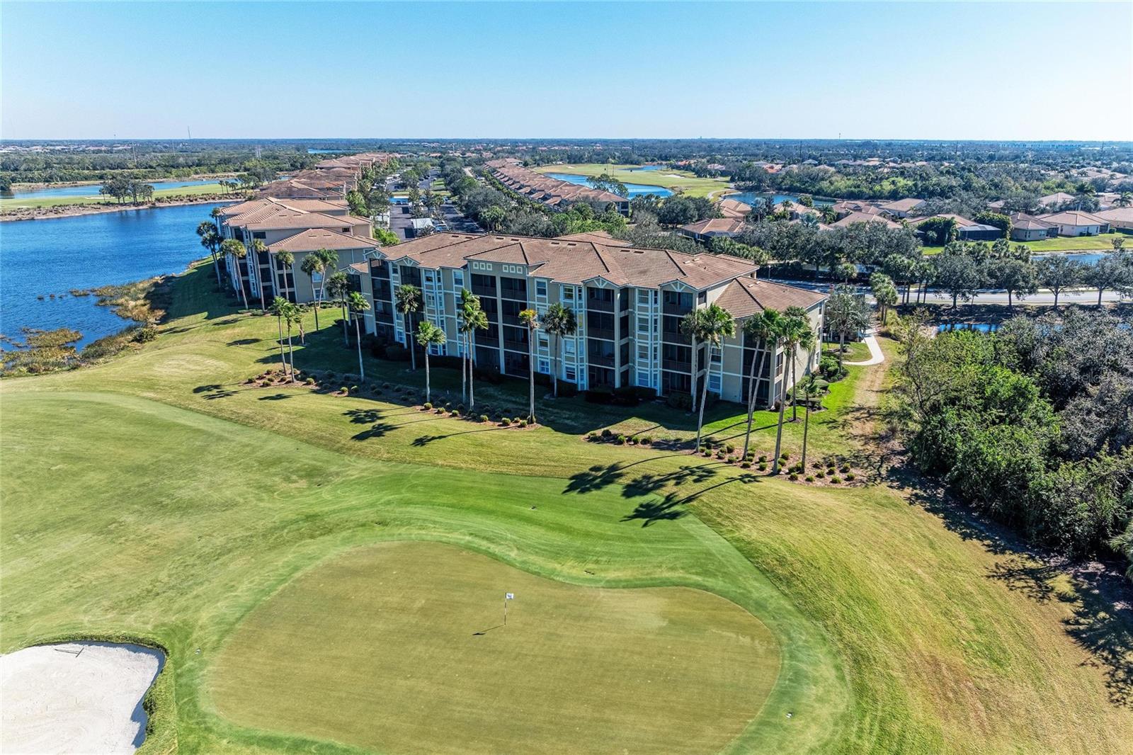 RIVER STRAND - Residential