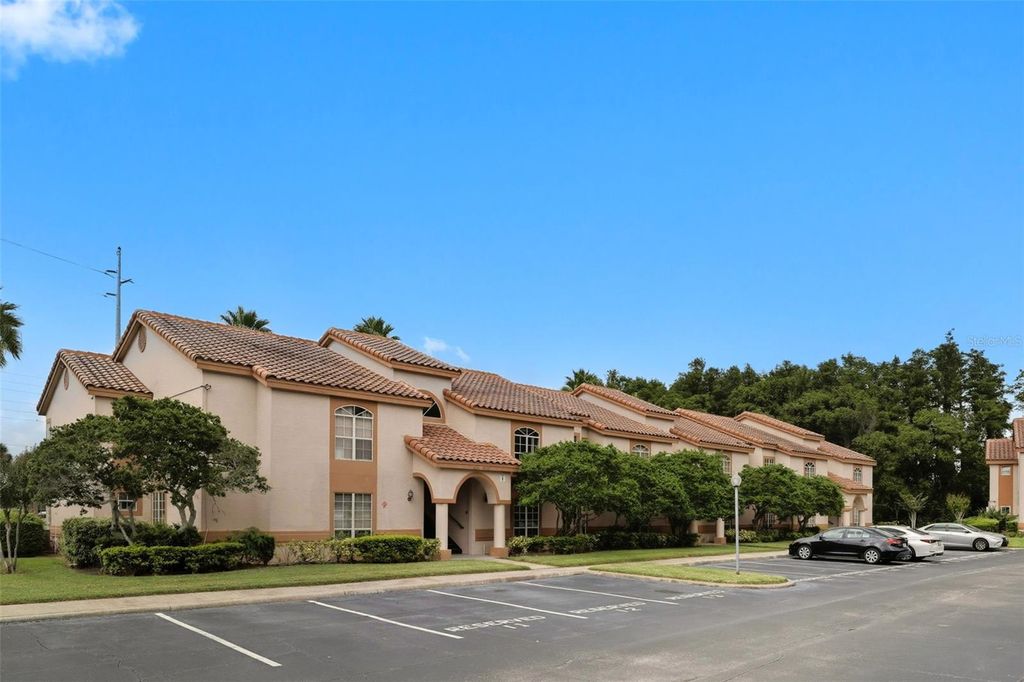 Photo of 4684 Pembrook Place #I-205, Orlando, FL 32811 (MLS # O6378419)