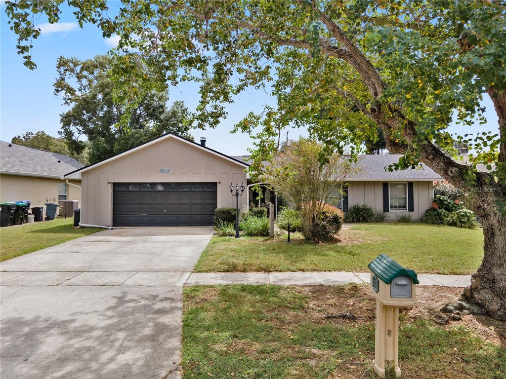 Photo of 1818 Crownwood Drive, Orlando, FL 32810 (MLS # O6448709)