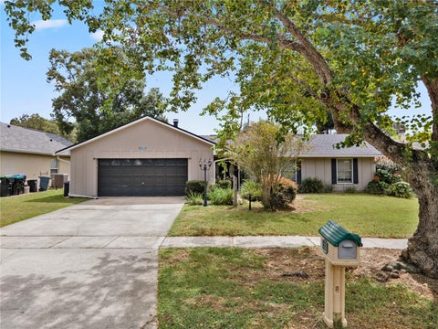 Photo of 1818 Crownwood Drive, Orlando, FL 32810 (MLS # O6448709)