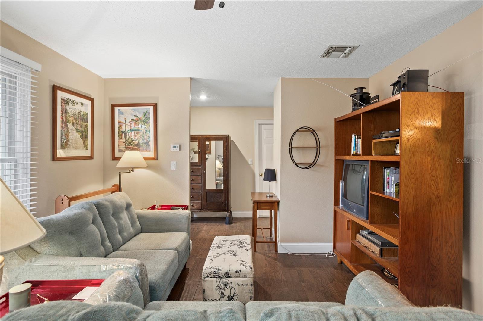 1818 CROWNWOOD DRIVE