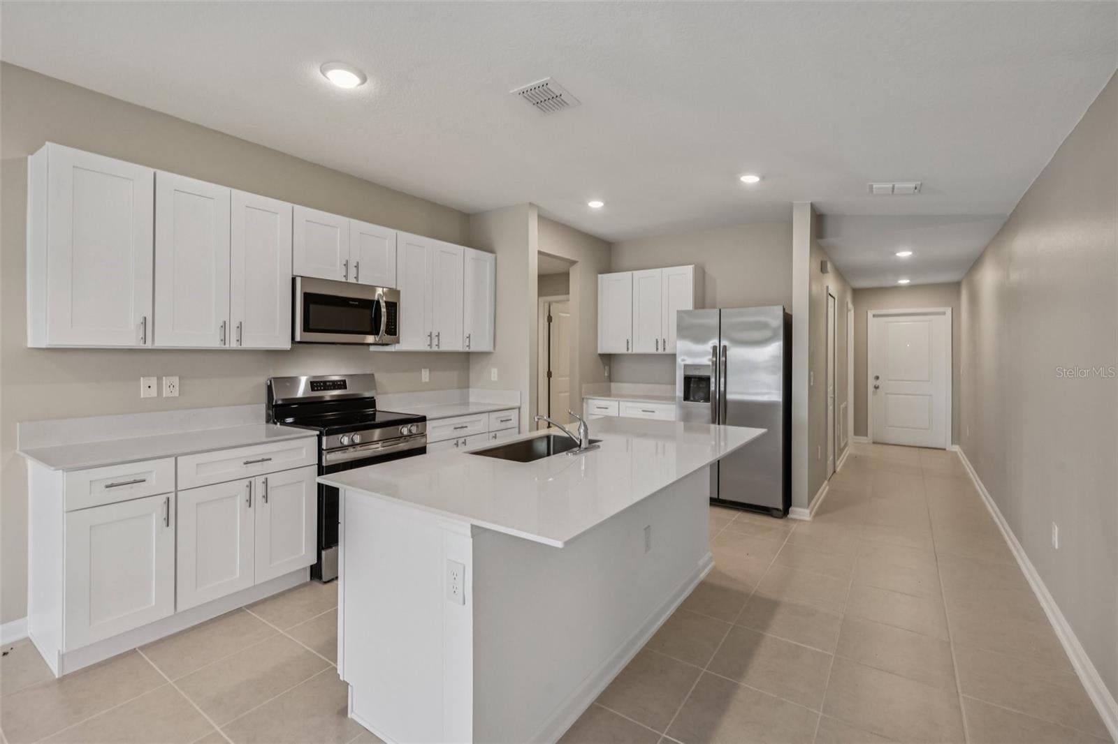 1172 BELLE ISLE LANE