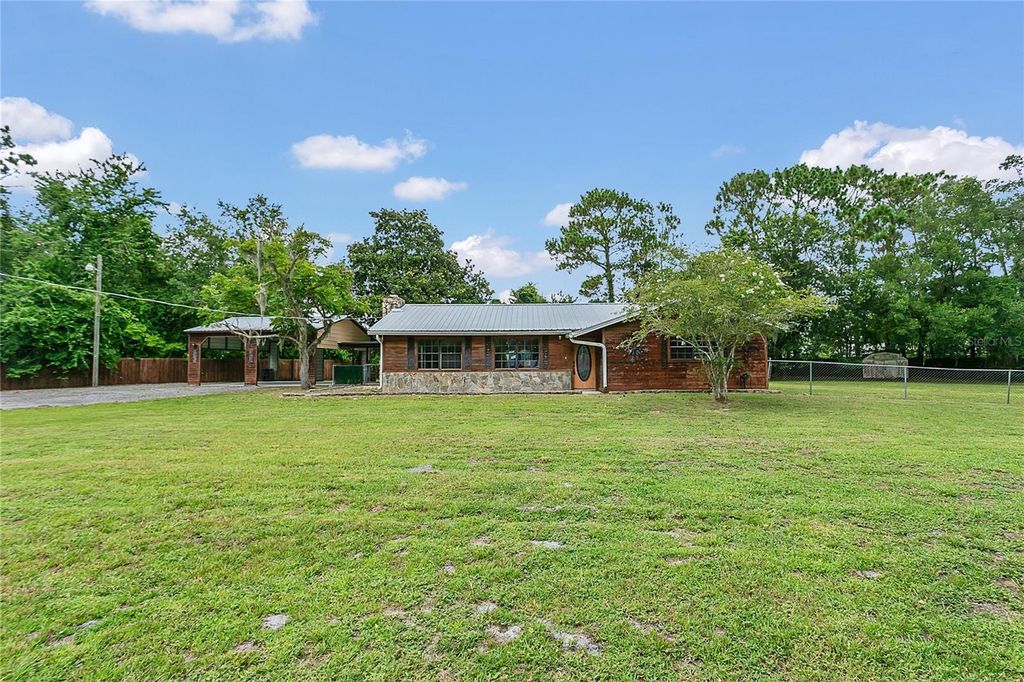 Photo of 9 Sunny Road, Ormond Beach, FL 32174 (MLS # V4943989)