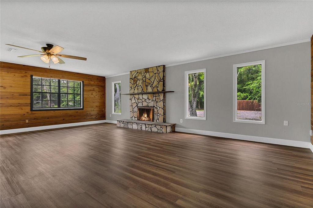 Photo of 9 Sunny Road, Ormond Beach, FL 32174 (MLS # V4943989)