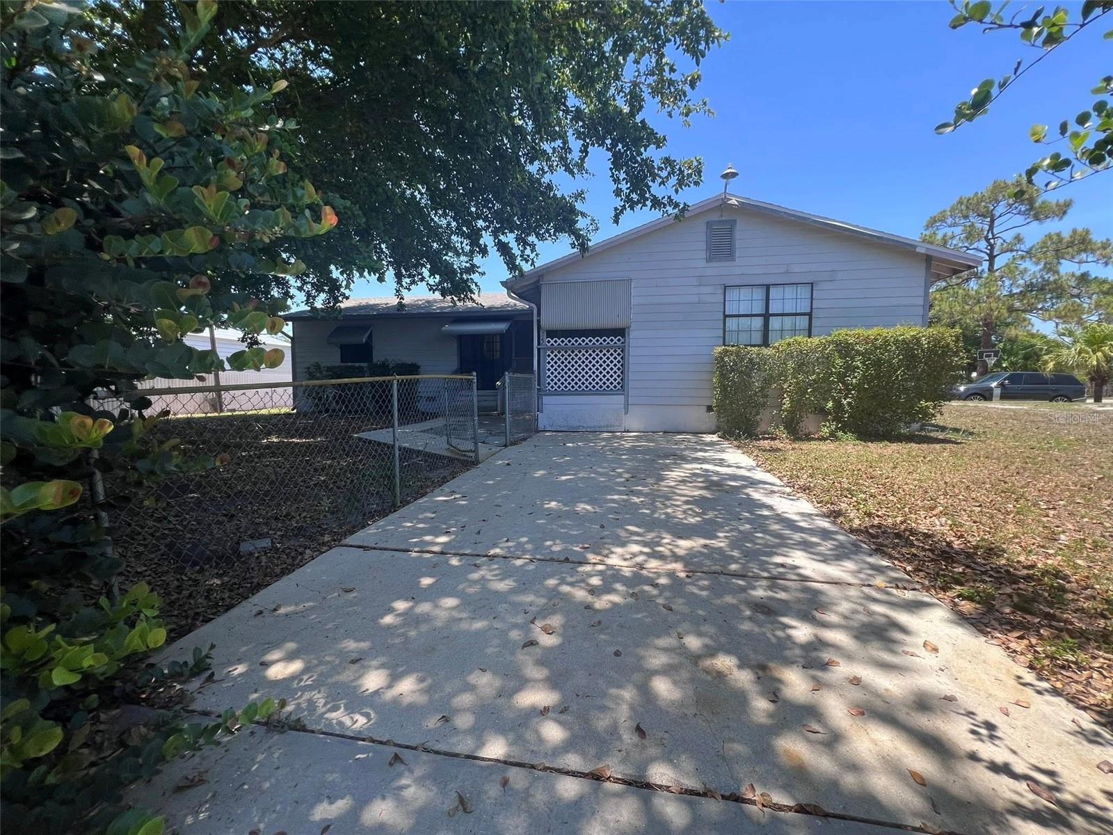 425 SOUTHWEST BOULEVARD
