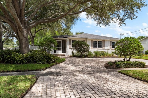 3 beds bed, 2 baths bath property at 3823 W Tacon Street, Tampa, FL 33629