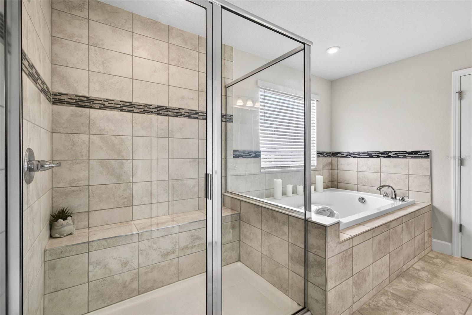 CHAPEL CRK VLGS 7 & 8 PH 1-3 - Residential