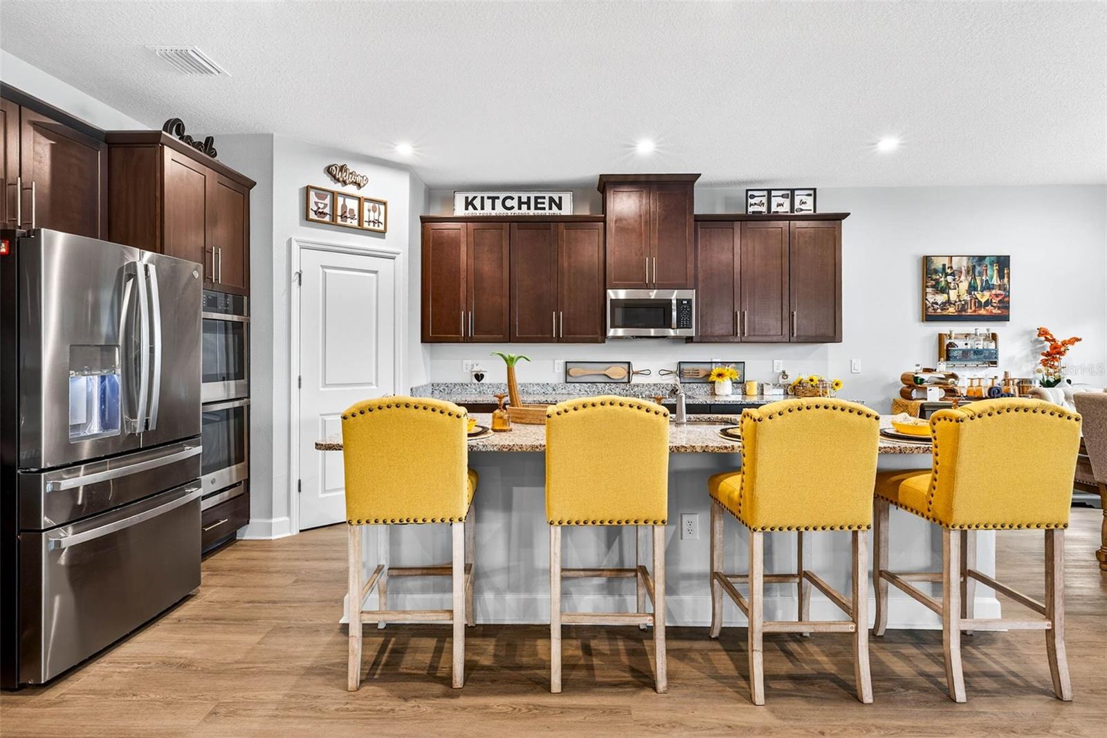 CHAPEL CRK VLGS 7 & 8 PH 1-3 - Residential