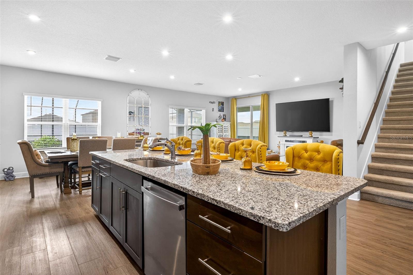 CHAPEL CRK VLGS 7 & 8 PH 1-3 - Residential