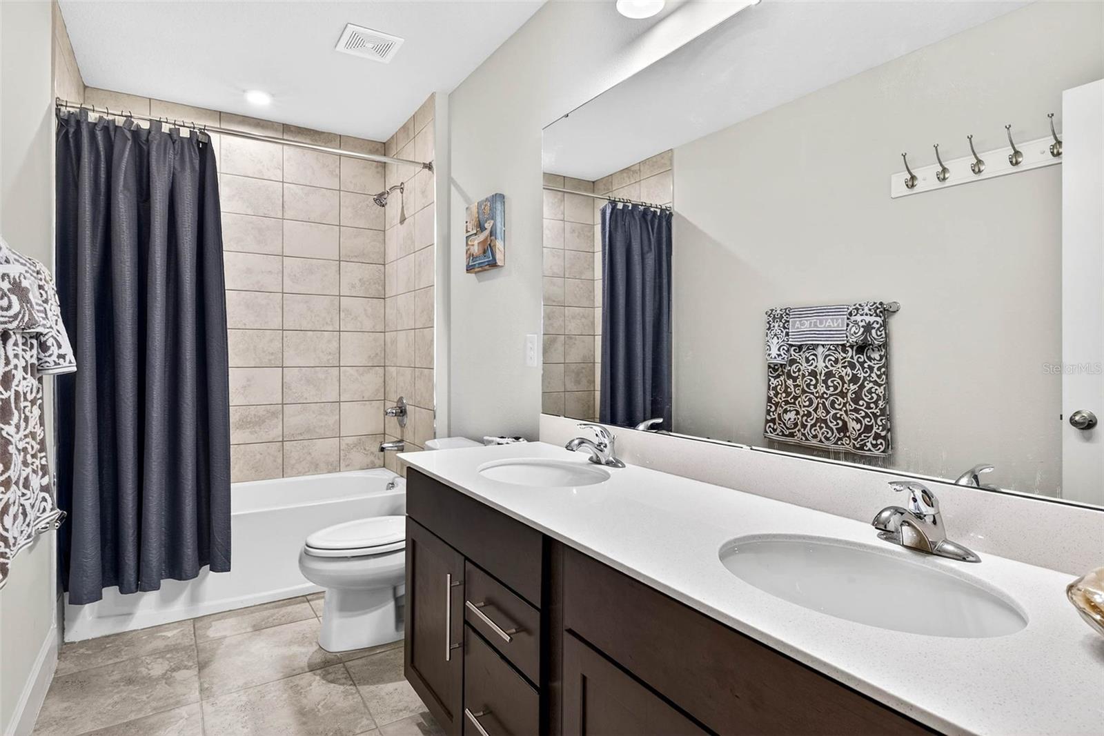 CHAPEL CRK VLGS 7 & 8 PH 1-3 - Residential