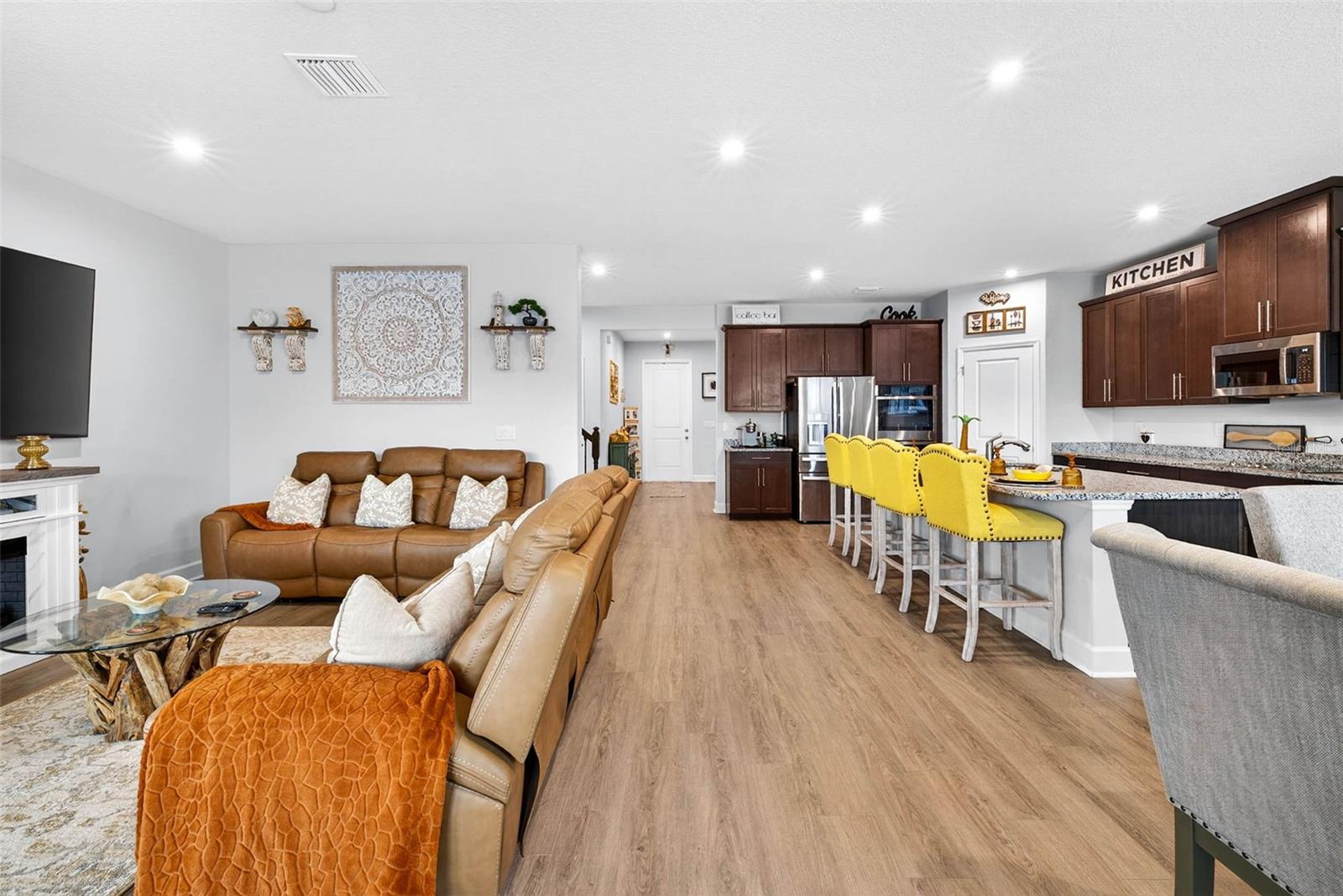 CHAPEL CRK VLGS 7 & 8 PH 1-3 - Residential