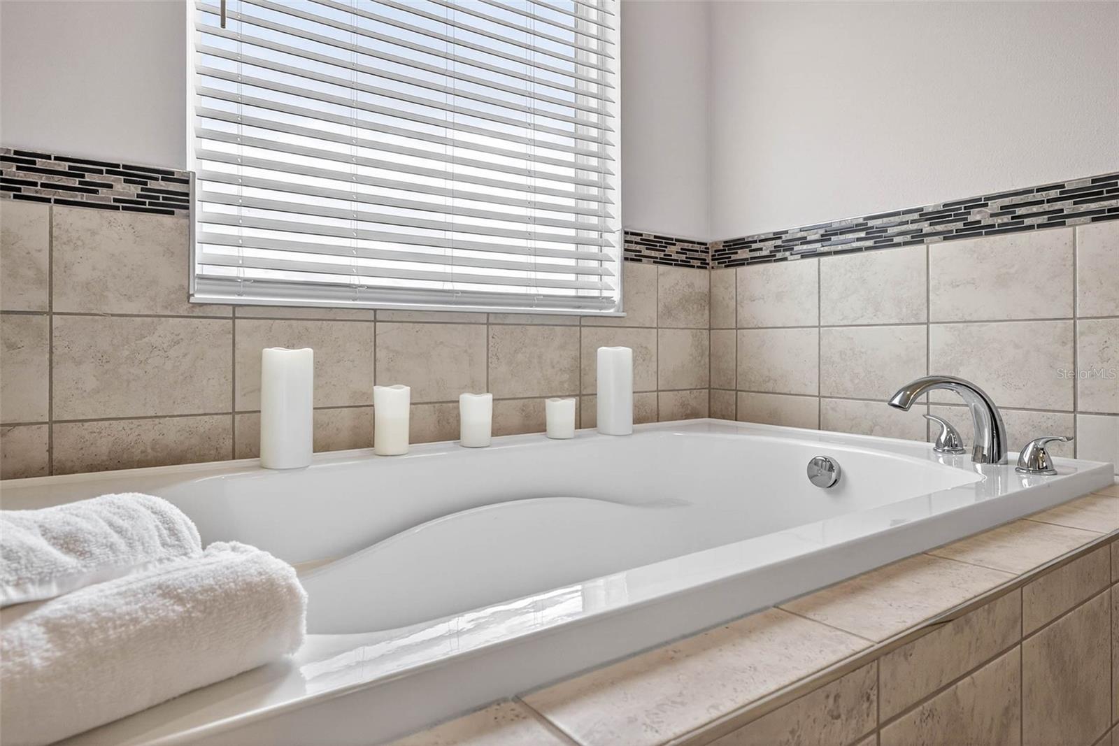 CHAPEL CRK VLGS 7 & 8 PH 1-3 - Residential