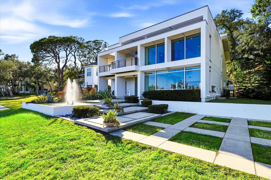 Photo of 1405 N Bayshore Drive, Safety Harbor, FL 34695 (MLS # G5108276)