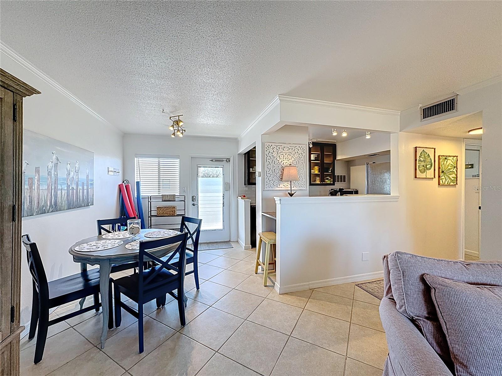 VENICE BEACH APTS SEC 2 - Residential