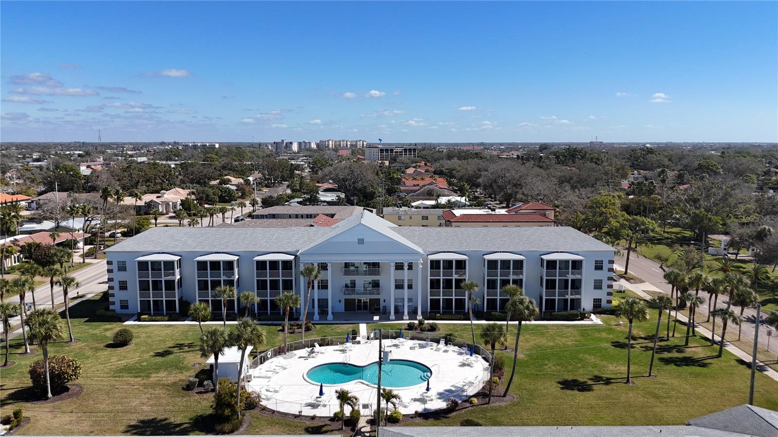 VENICE BEACH APTS SEC 2 - Residential