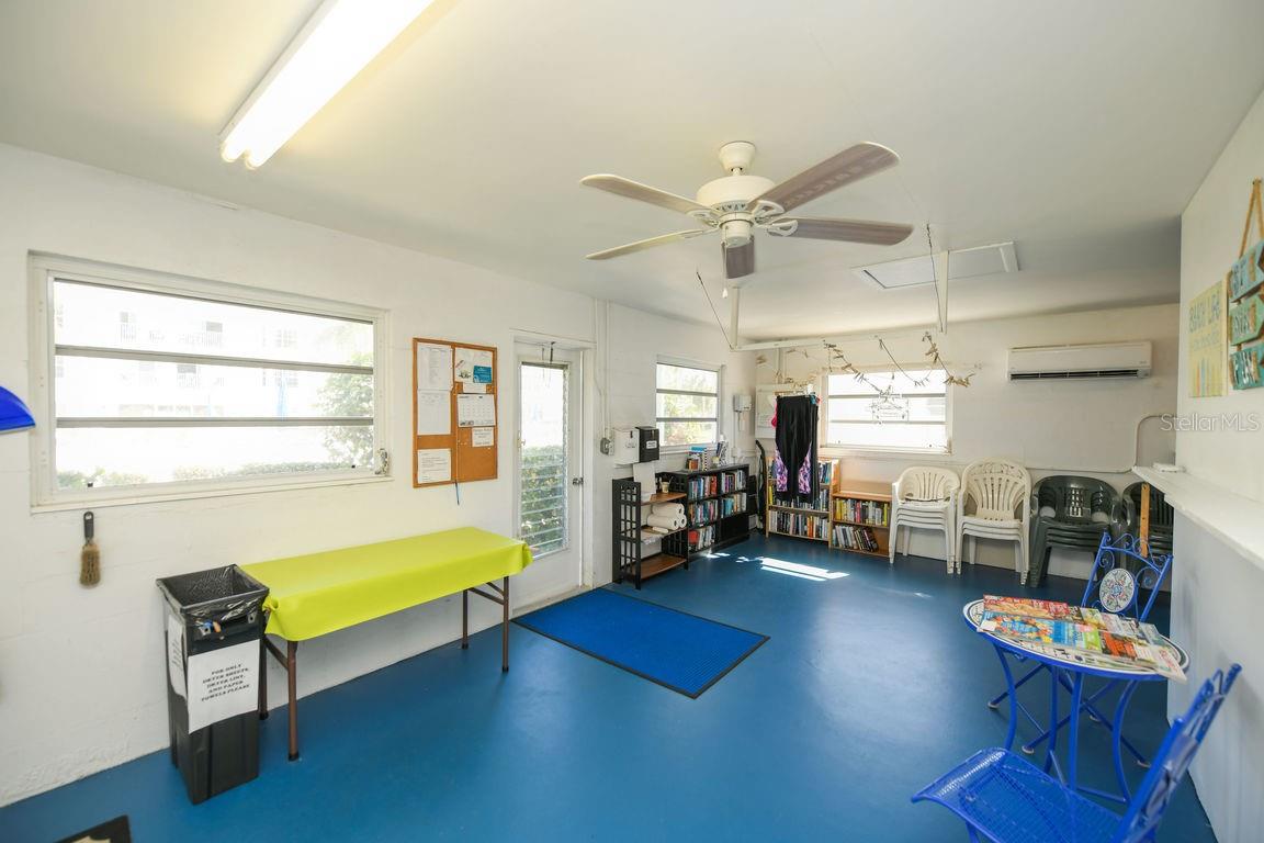 VENICE BEACH APTS SEC 2 - Residential