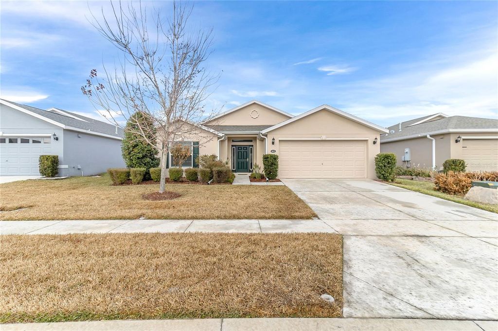 Photo of 4622 Shenandoah River Trail, Leesburg, FL 34748 (MLS # O6379147)