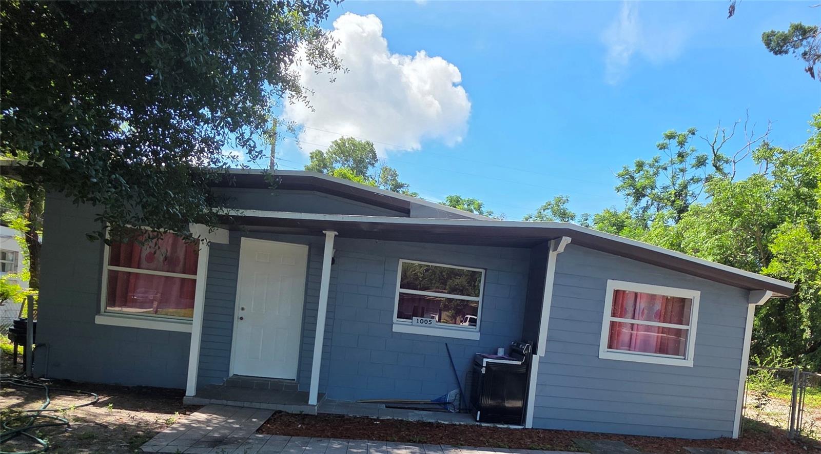 PEACH LAKE MANOR - Residential