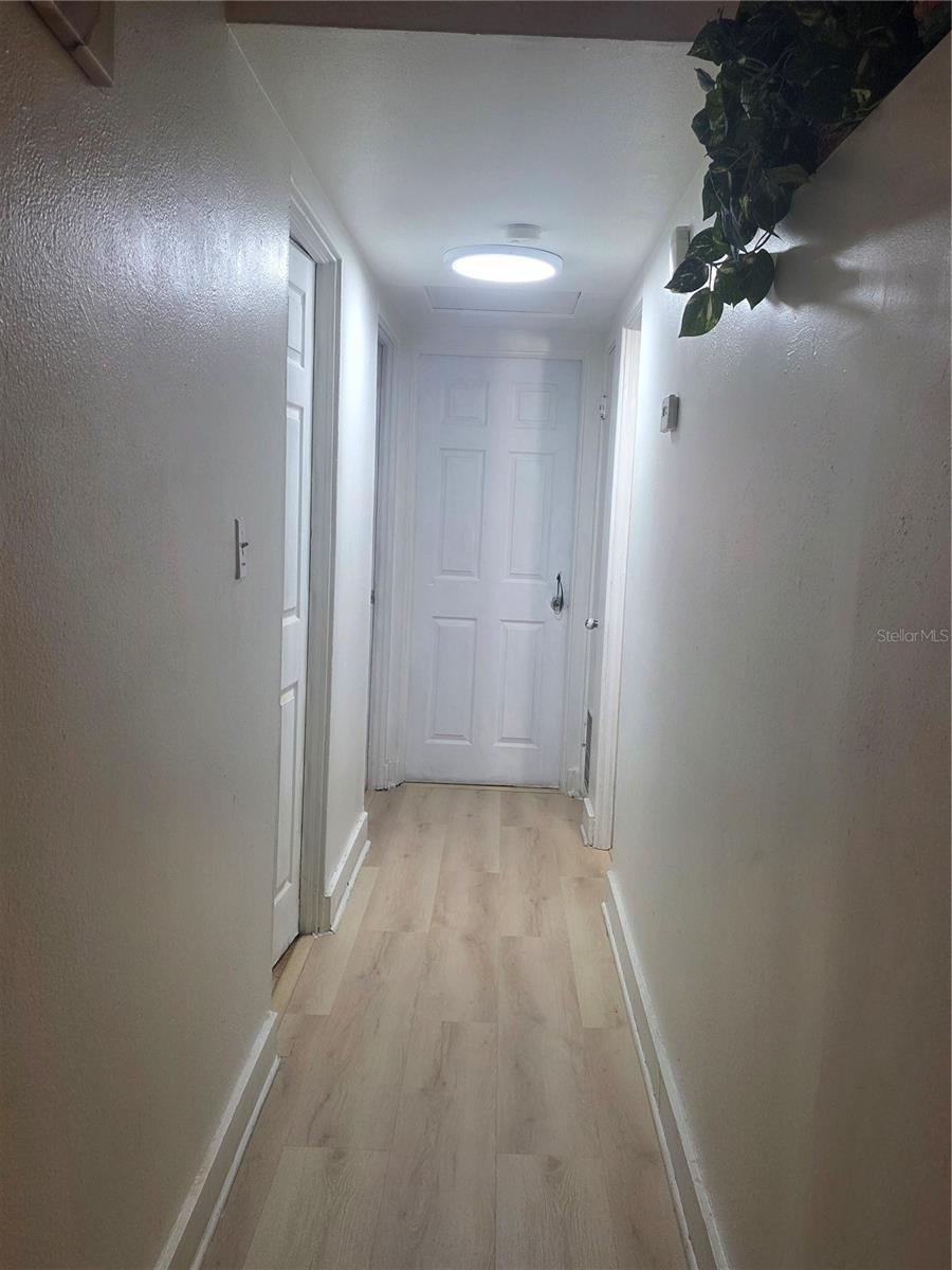 PEACH LAKE MANOR - Residential