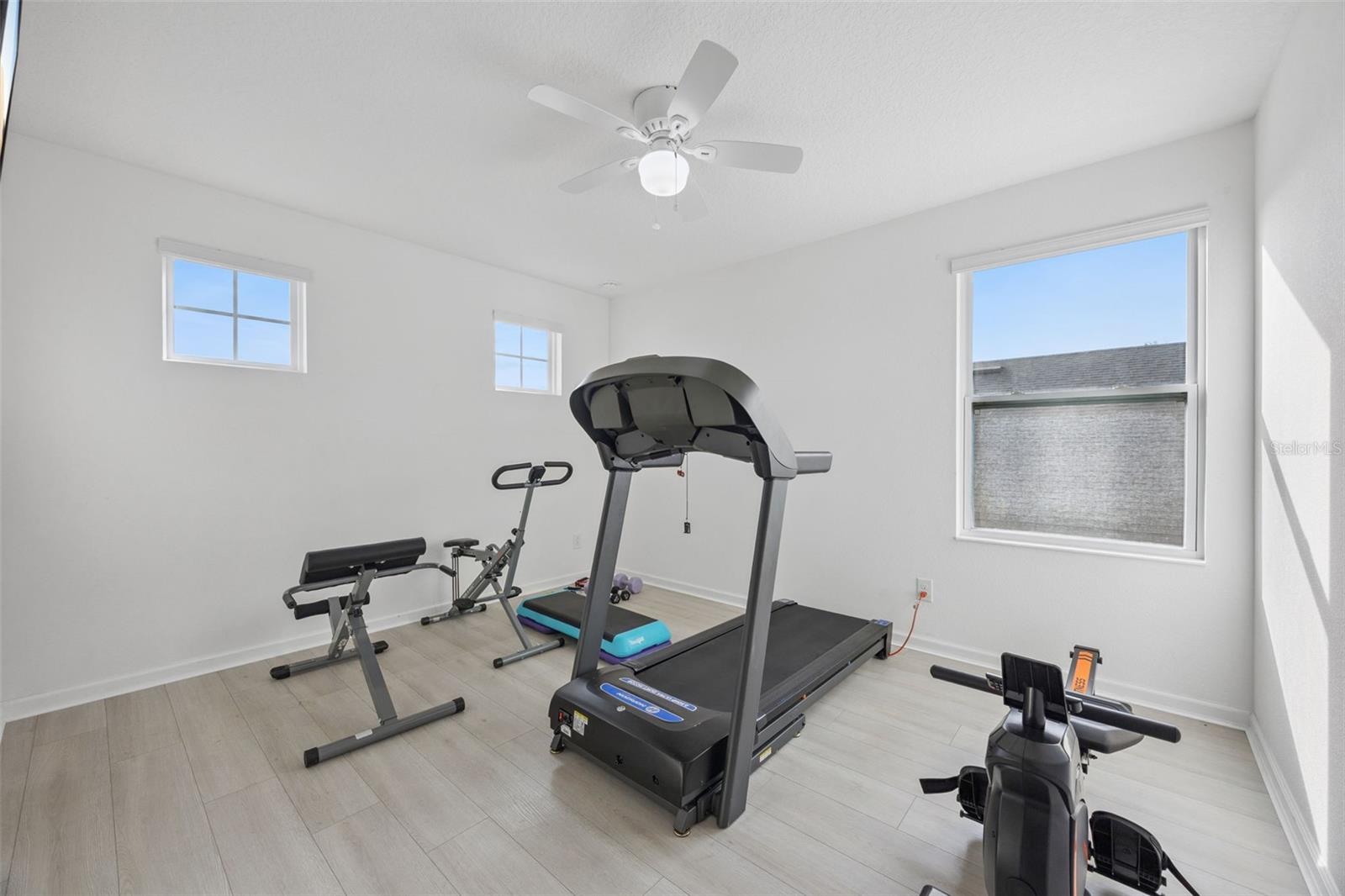 JOHN'S LAKE LANDING - Residential