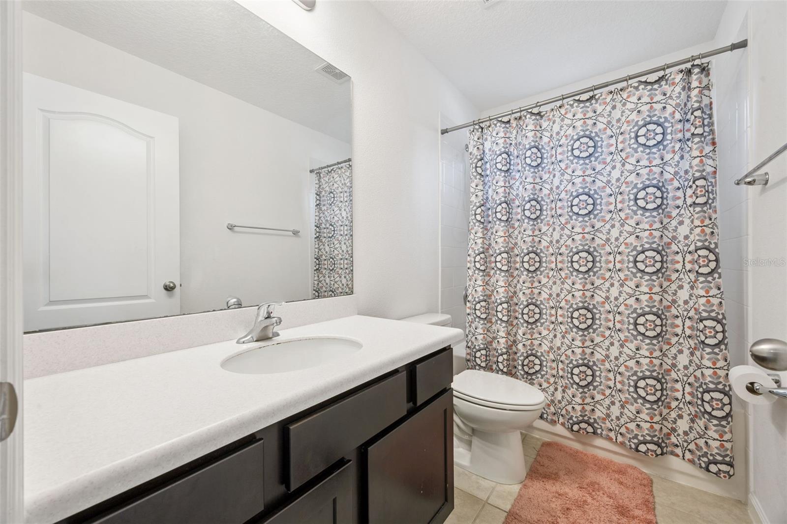 JOHN'S LAKE LANDING - Residential