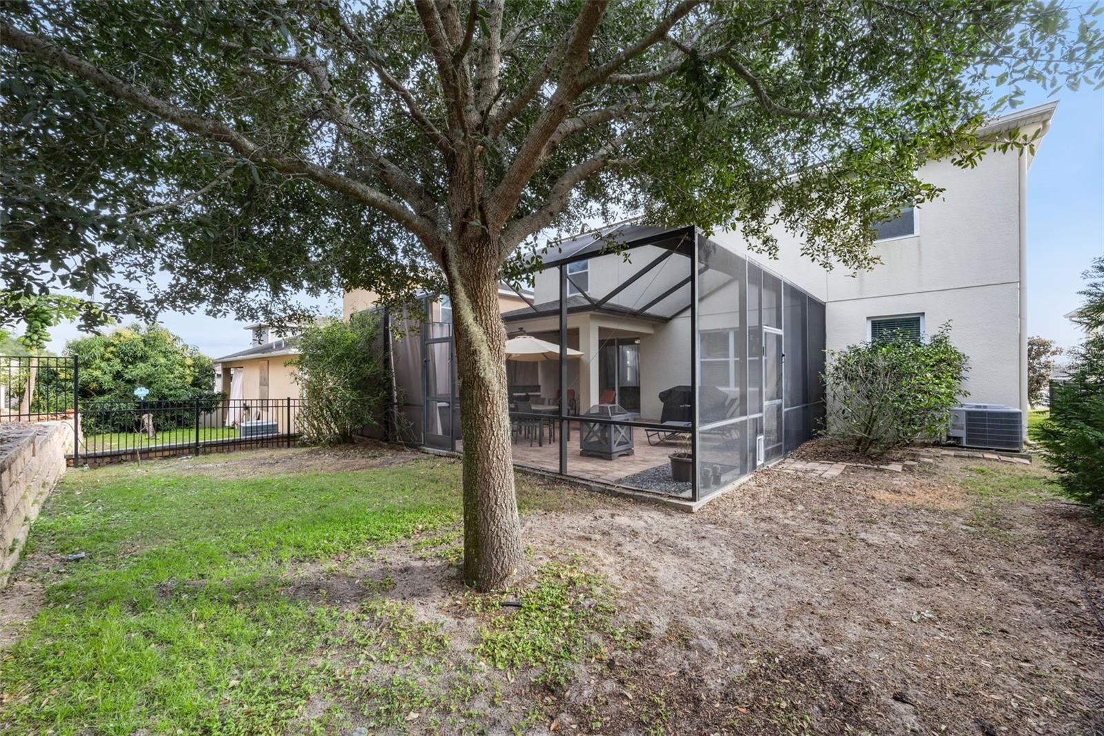 JOHN'S LAKE LANDING - Residential