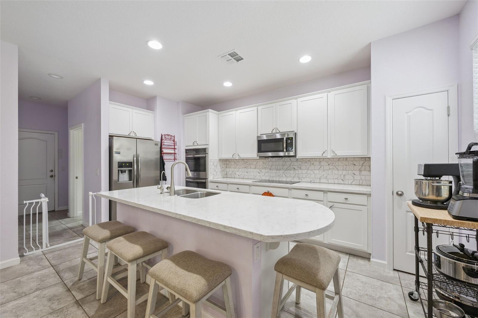 JOHN'S LAKE LANDING - Residential