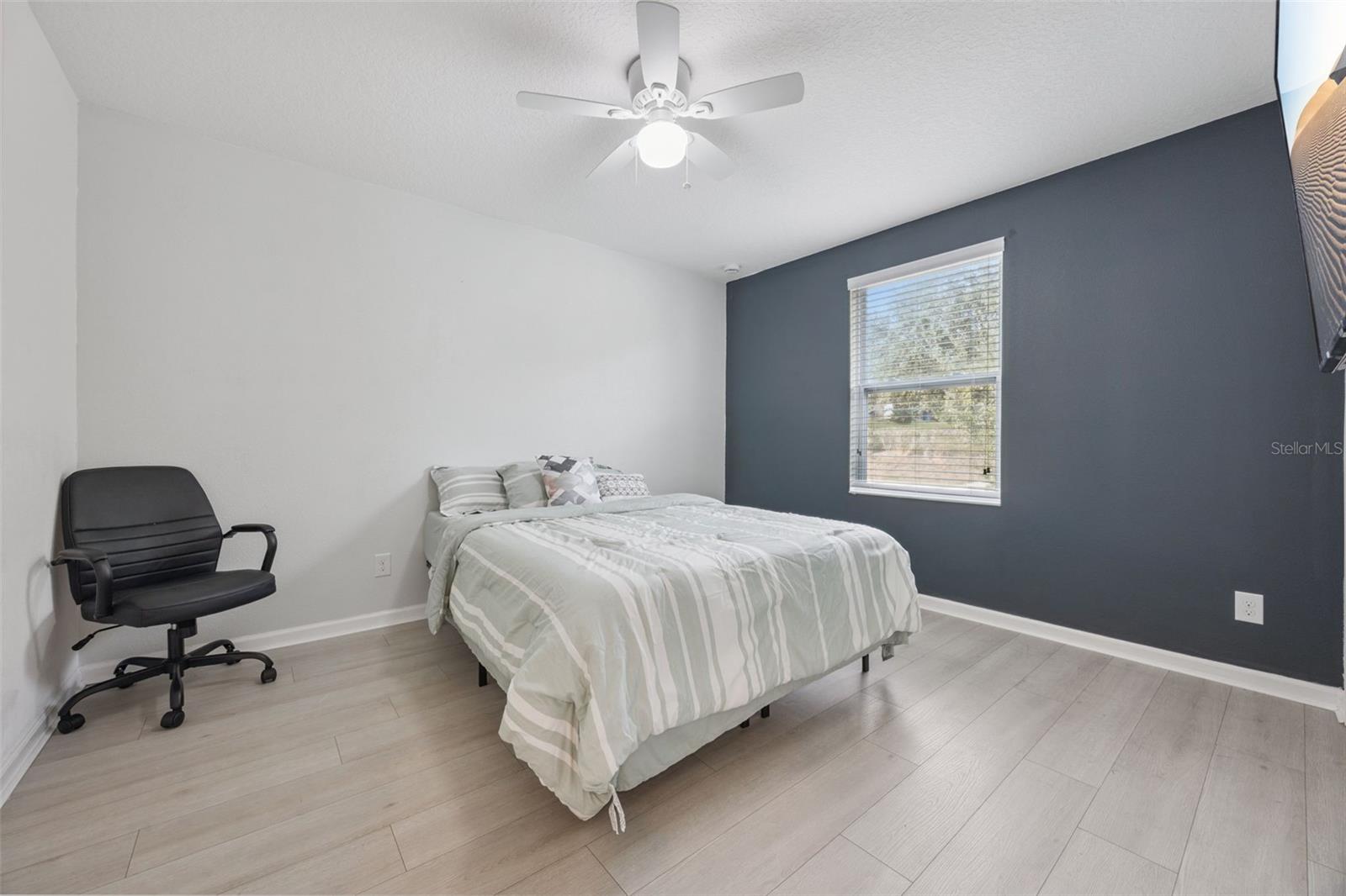 JOHN'S LAKE LANDING - Residential