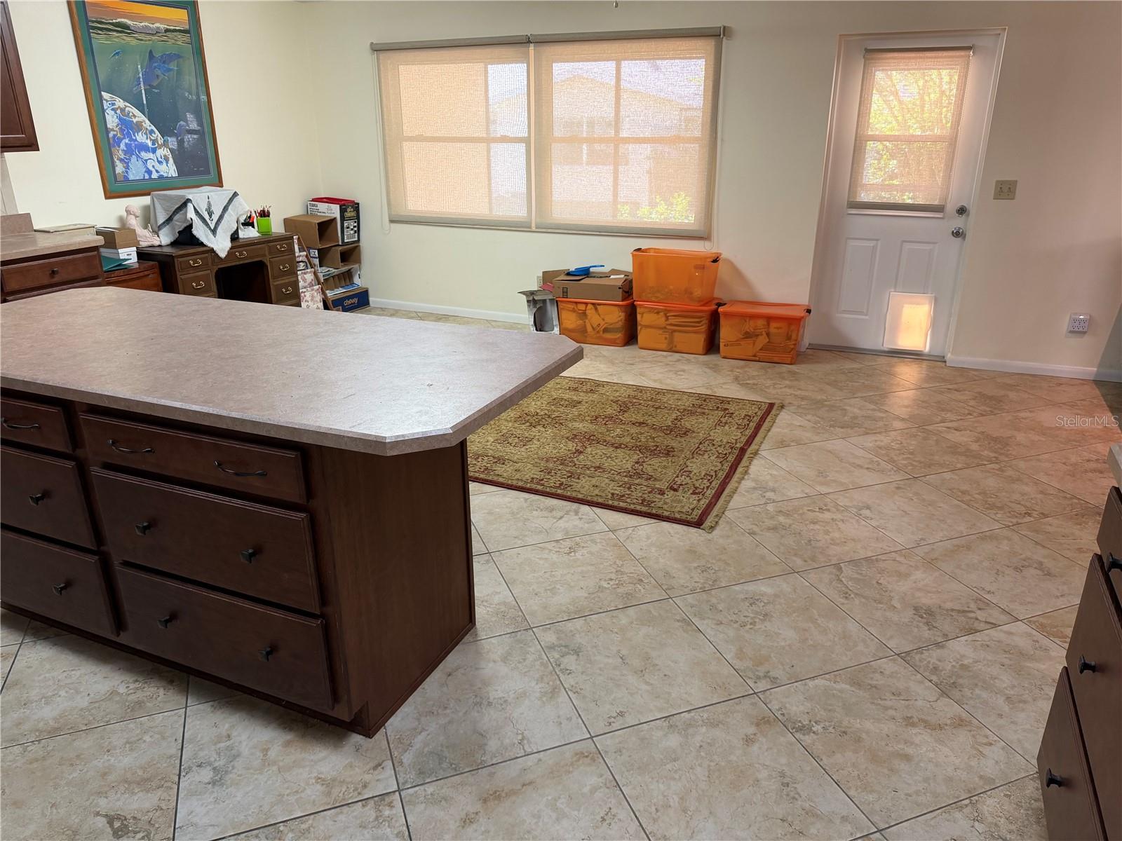 ON TOP OF THE WORLD - Residential