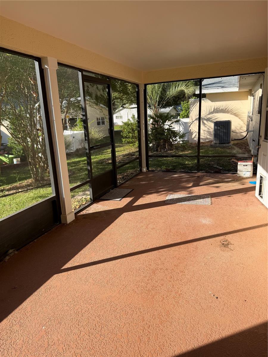 ON TOP OF THE WORLD - Residential