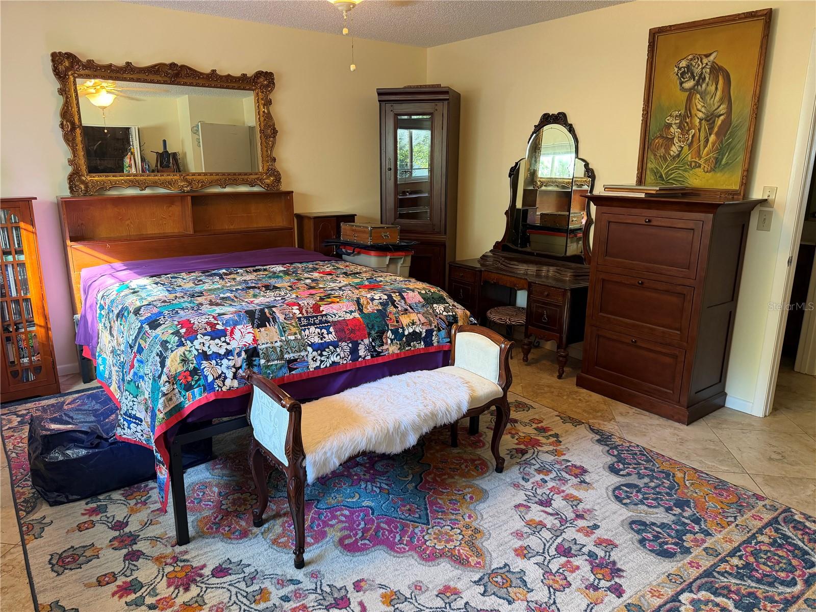 ON TOP OF THE WORLD - Residential