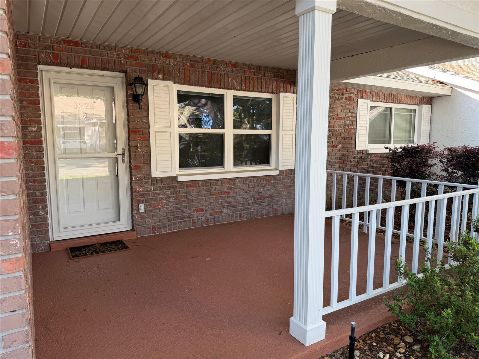 ON TOP OF THE WORLD - Residential