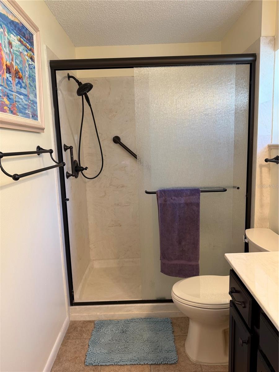 ON TOP OF THE WORLD - Residential