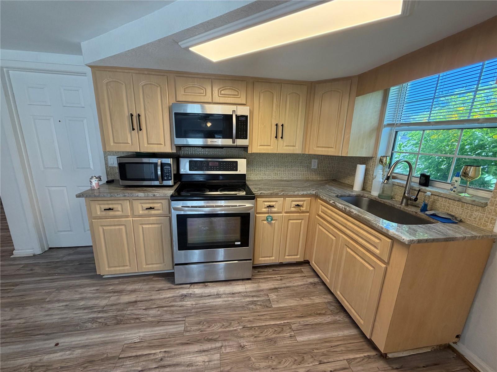 REGENCY PARK - Residential