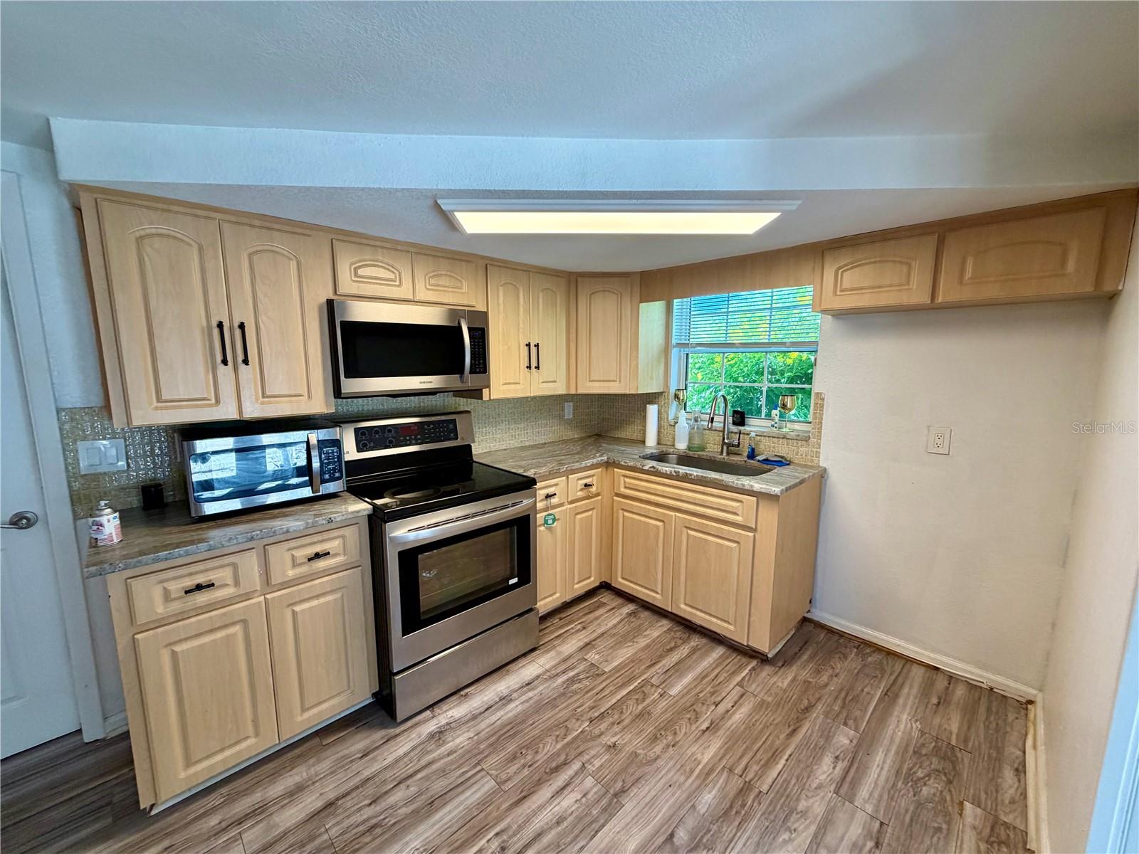 REGENCY PARK - Residential