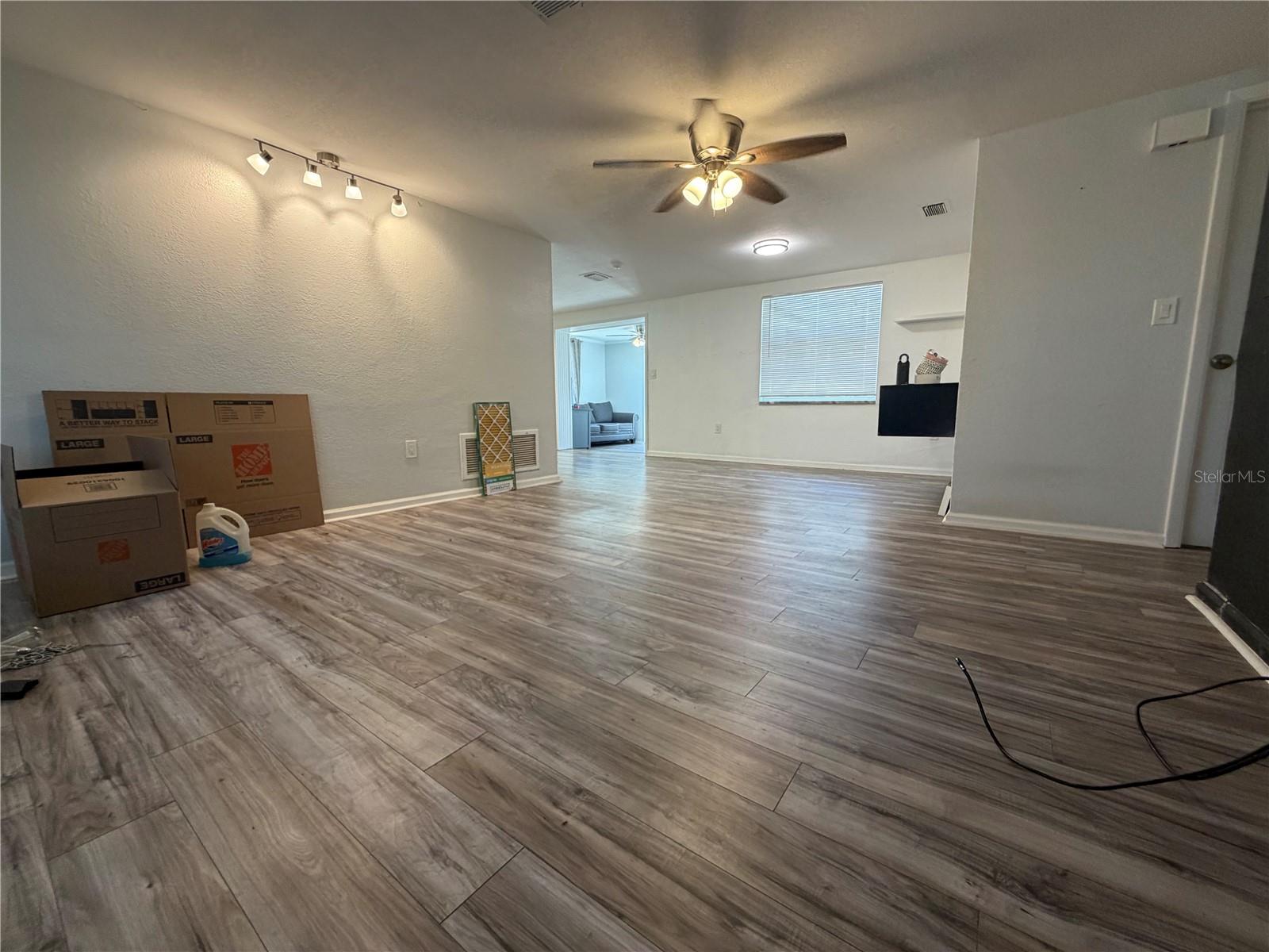 REGENCY PARK - Residential