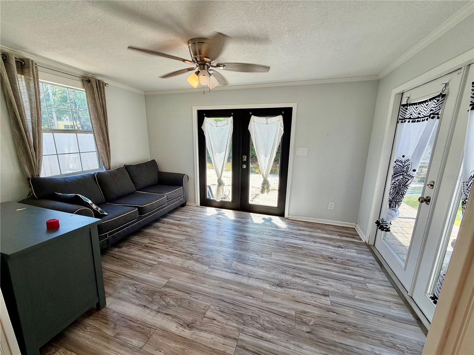 REGENCY PARK - Residential
