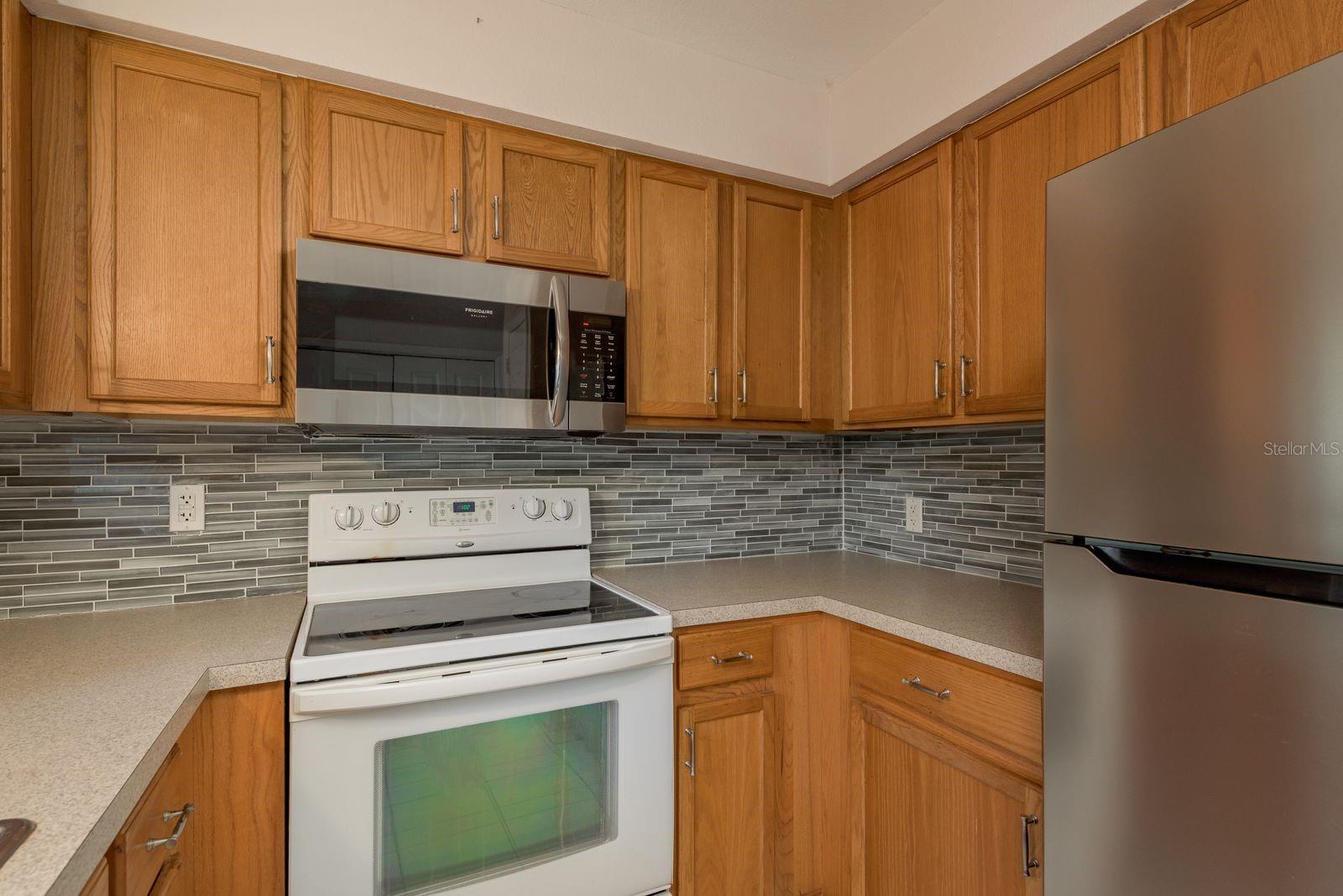 EMBASSY PARK TWNHMS CONDO - Residential