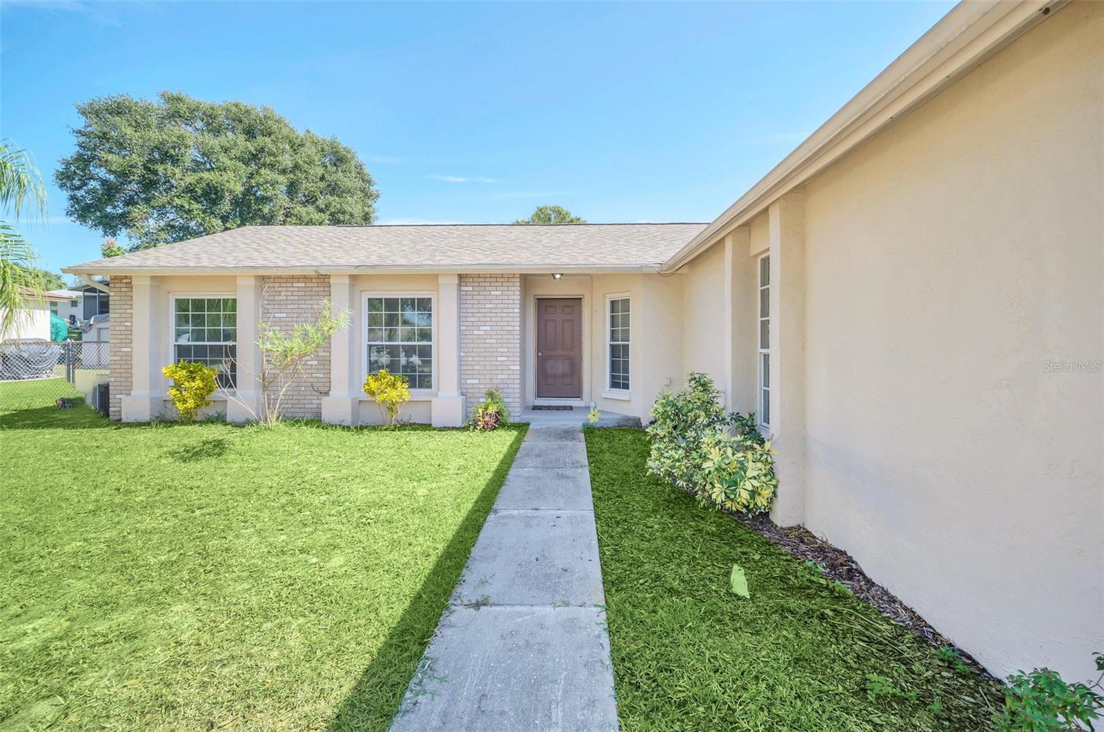 2204 CLEMENTINE TRAIL