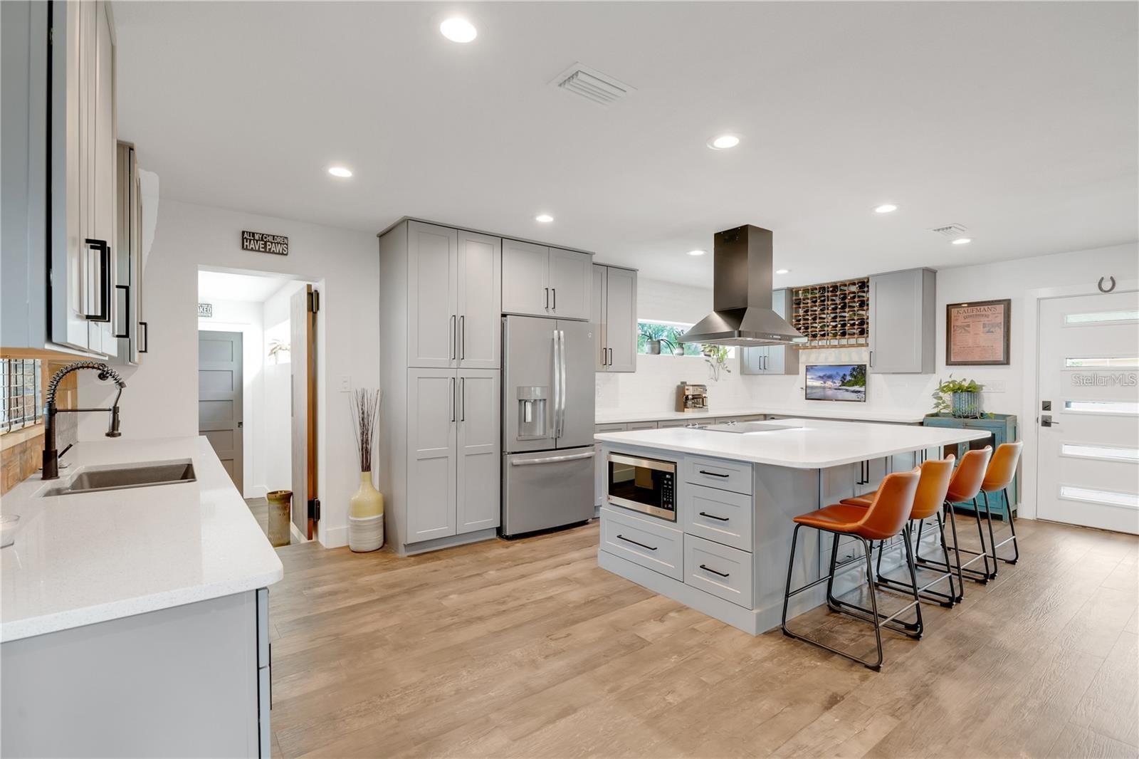 COLLEGE COURT SUB - Residential